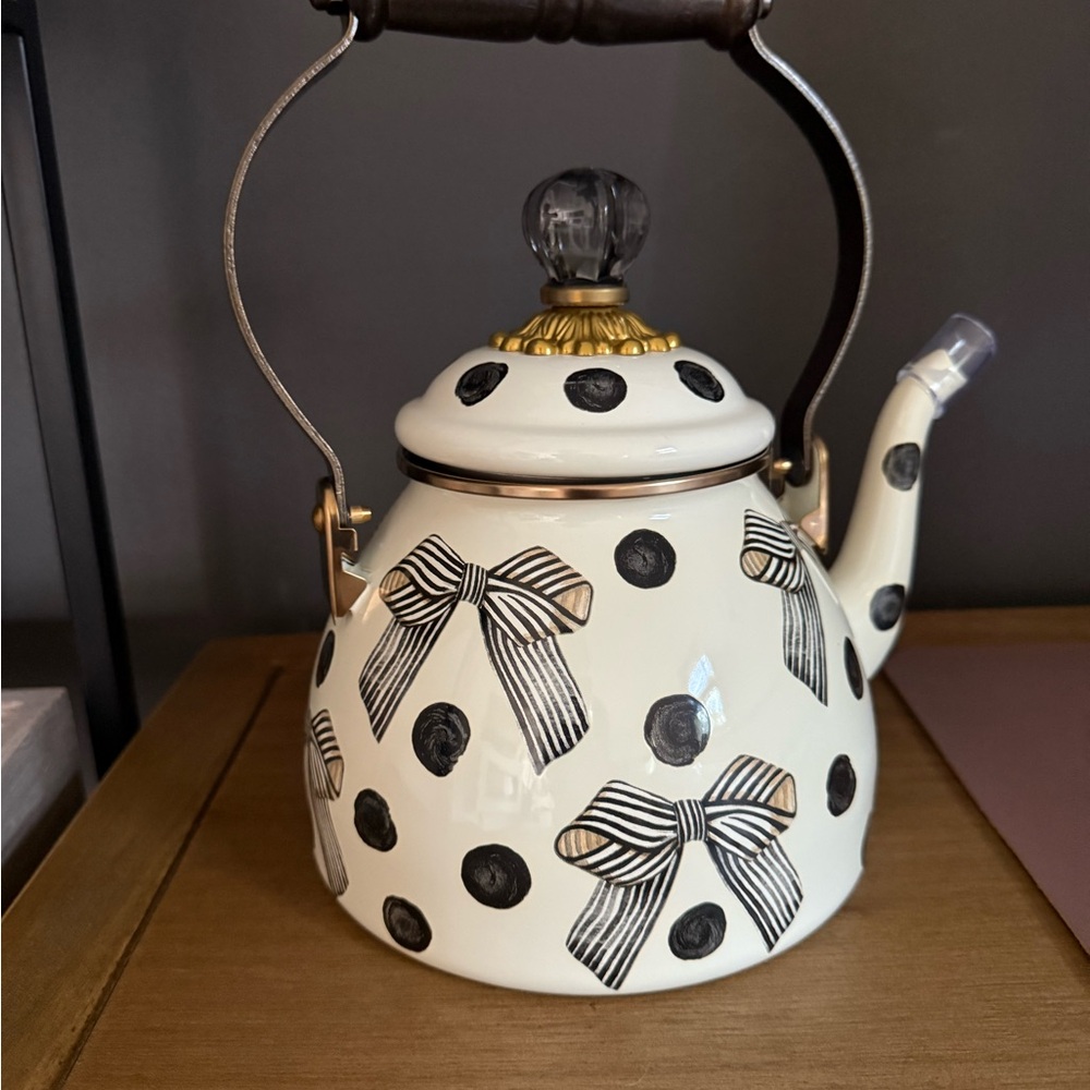 MacKenzie-Childs Pretty As A Bow 2-Quart Tea Kettle